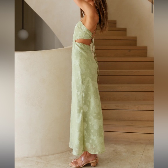 fortunate one cascalone maxi dress sage - Picture 2 of 5